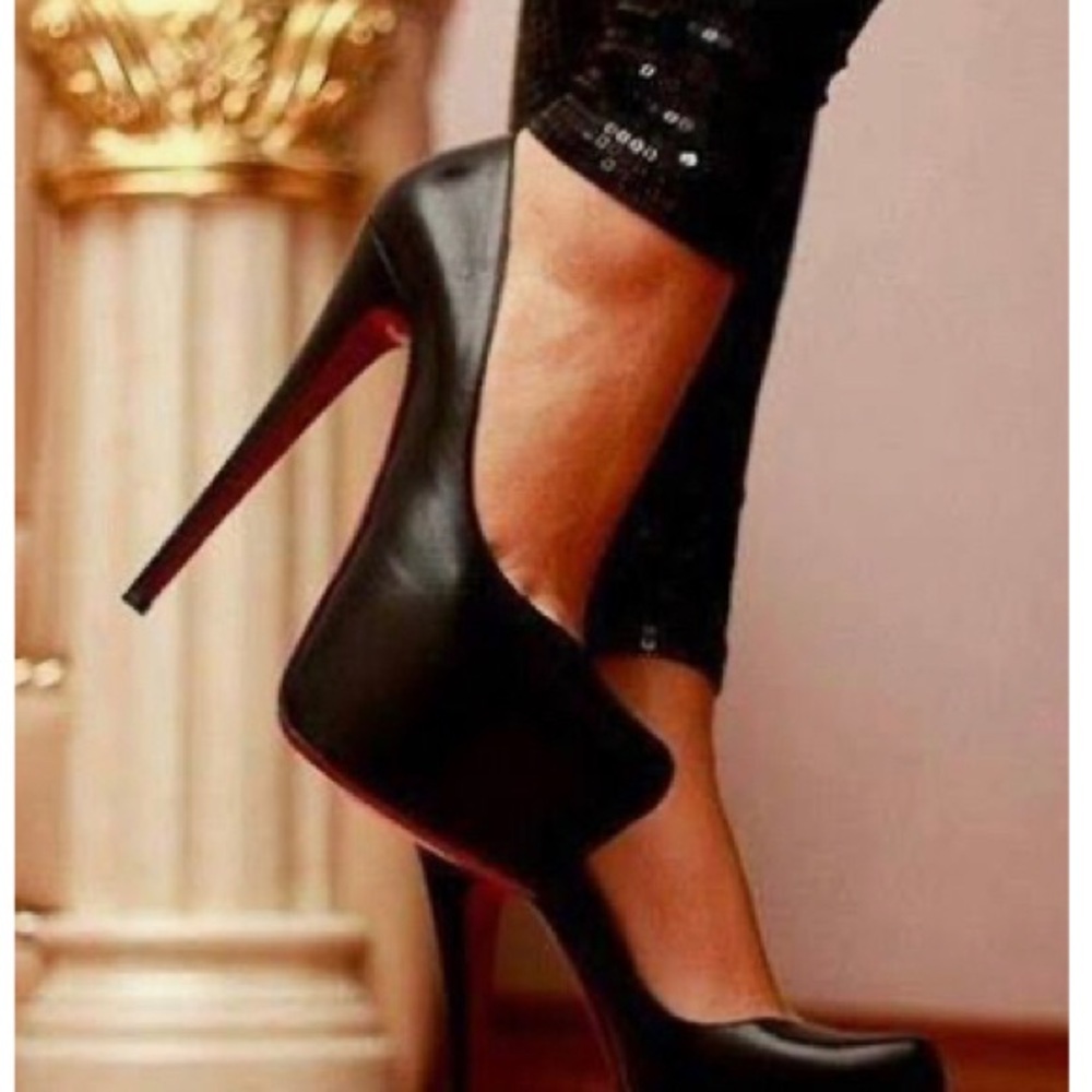 CHRISTIAN LOUBOUTIN "Daffodile" Black Leather Platform Heels Italian Size 39.5